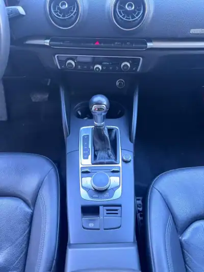 Audi A3 2018 - 19500 EUR, 114450 km - AUTO.MOTO.pt - 114450km - foto 16 de 21
