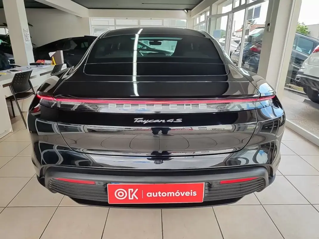 Porsche Taycan 2020 - 61500 EUR, 54000 km - AUTO.MOTO.pt - 54000km - foto 11 de 37