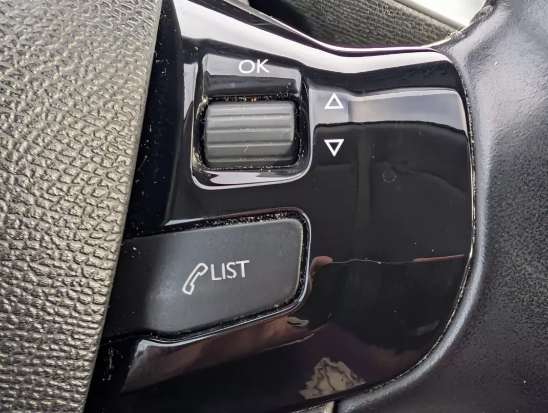 Peugeot 308 SW 2019 - 8500 EUR, 208333 km - AUTO.MOTO.pt - 208333km - foto 21 de 22