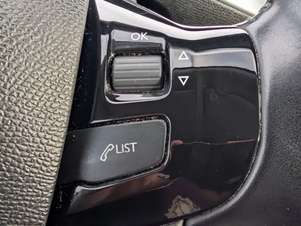 Peugeot 308 SW 2019 - 8500 EUR, 208333 km - AUTO.MOTO.pt - 208333km - foto 21 de 22