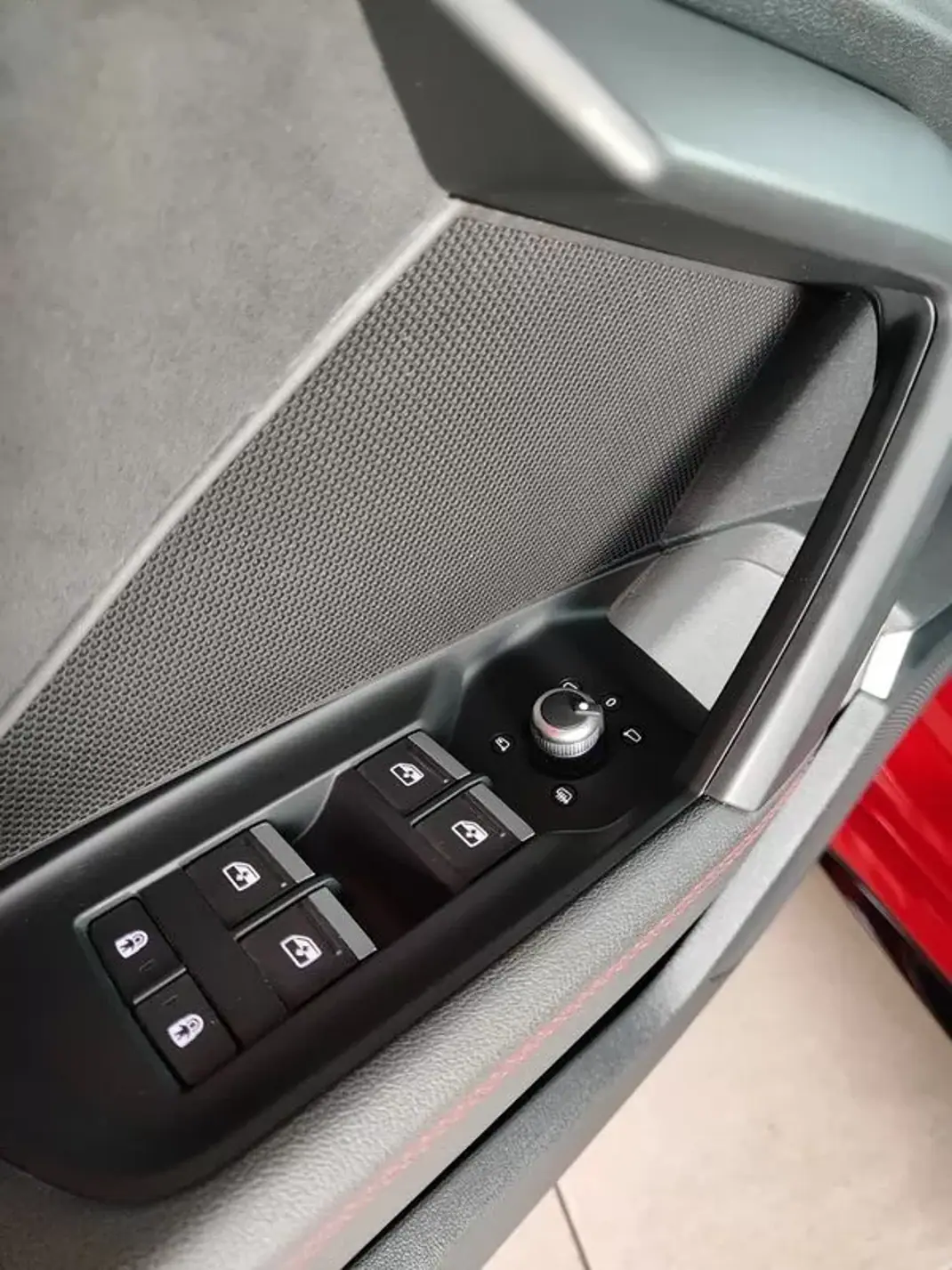 Audi RS3 Sportback 2024 - 69500 EUR, 41900 km - AUTO.MOTO.pt - 41900km - foto 23 de 48