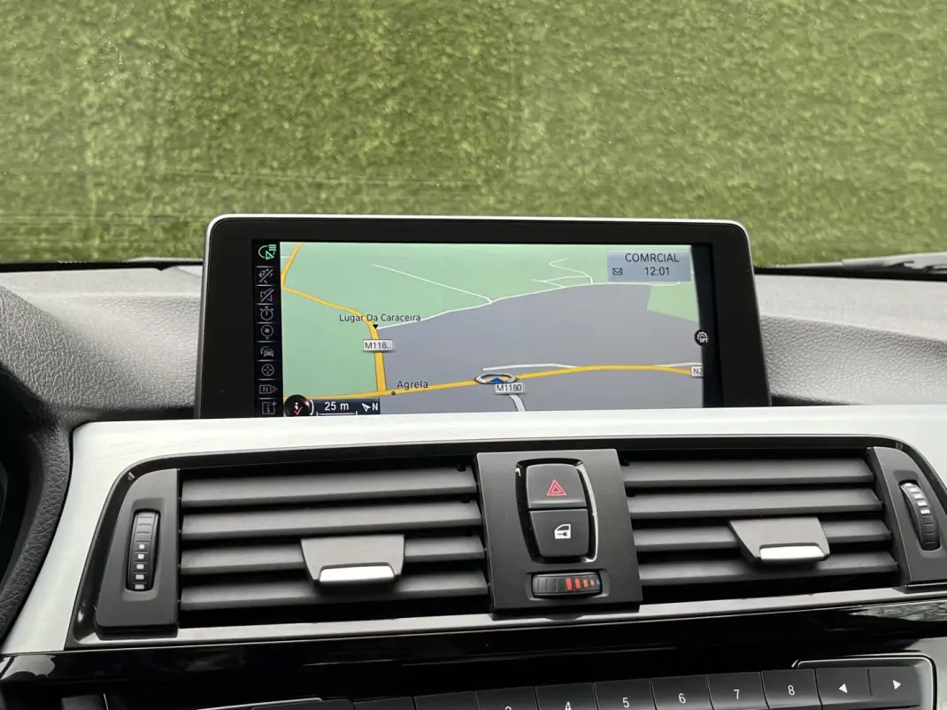 BMW 420 2013 - 22250 EUR, 222000 km - AUTO.MOTO.pt - 222000km - foto 20 de 36