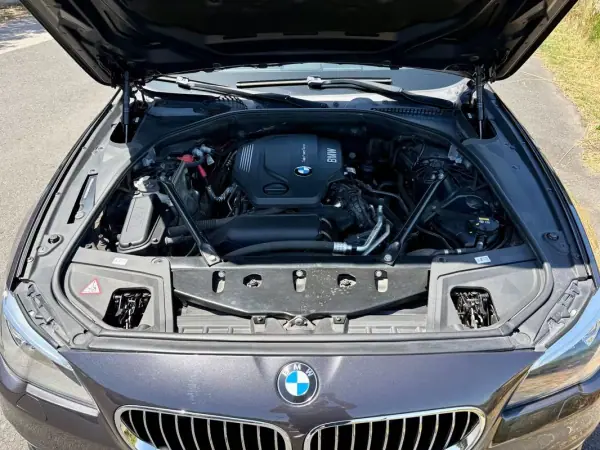 BMW 520 2015 - 21900 EUR, 56196 km - AUTO.MOTO.pt - 56196km - foto 23 de 24