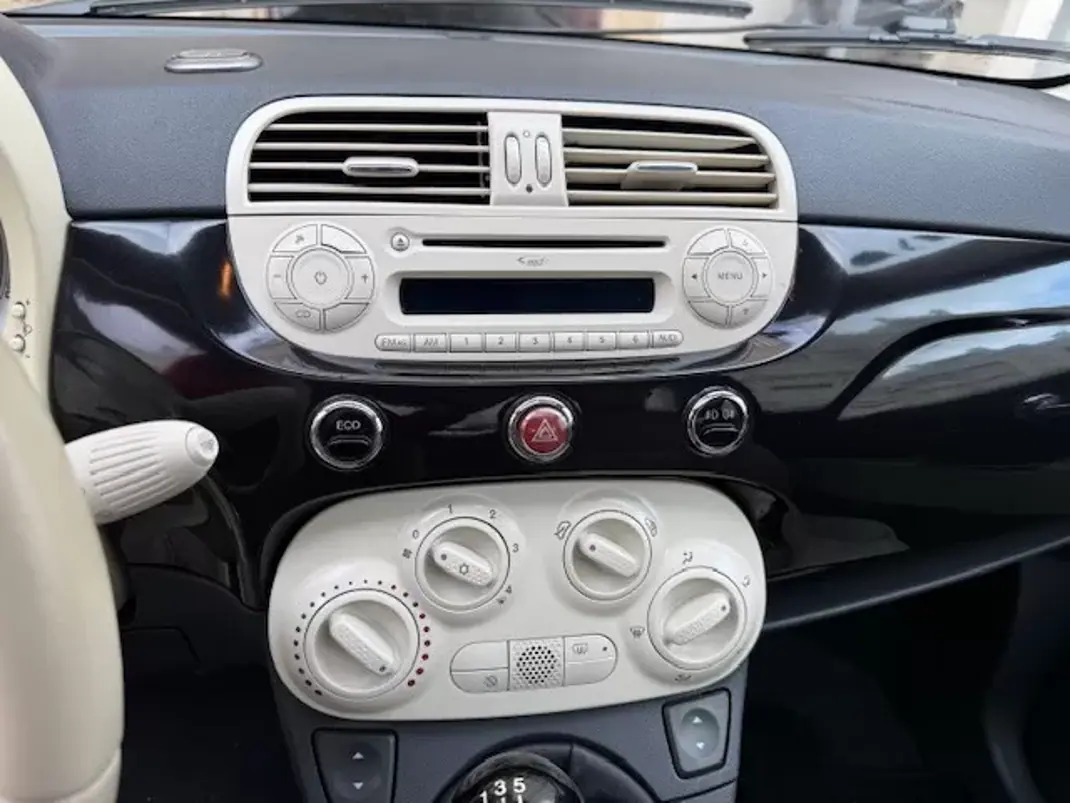 Fiat 500 2011 - 6750 EUR, 163000 km - AUTO.MOTO.pt - 163000km - foto 18 de 31