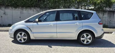 Ford S-Max 2008 - 10950 EUR, 158000 km - AUTO.MOTO.pt - 158000km - foto 4 de 28