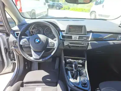 BMW 218 Active Tourer 2015 - 15950 EUR, 206206 km - AUTO.MOTO.pt - 206206km - foto 12 de 21