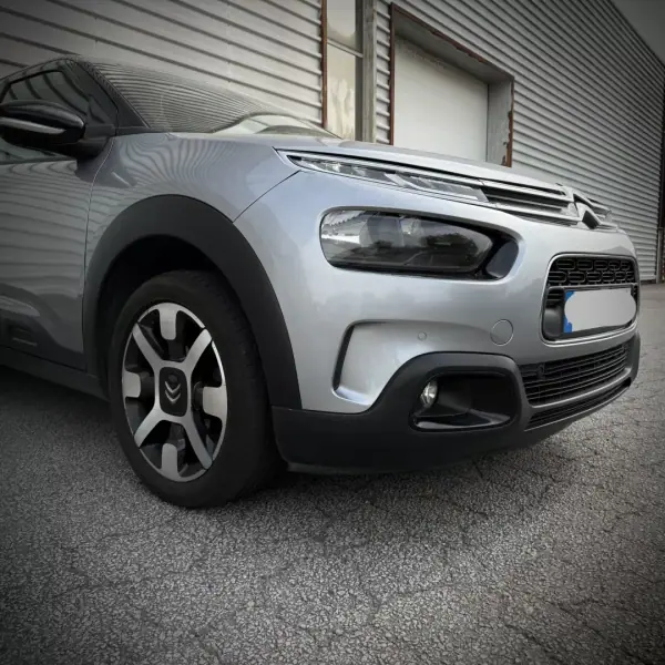 Citroën C4 Cactus 2018 - 11900 EUR, 114000 km - AUTO.MOTO.pt - 114000km - foto 16 de 22