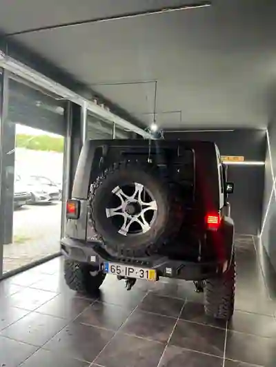 Jeep Wrangler Unlimited 2010 - 48500 EUR, 91300 km - AUTO.MOTO.pt - 91300km - foto 10 de 12