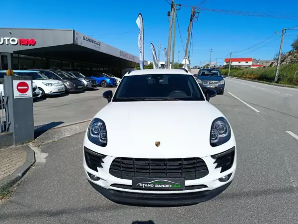 Porsche Macan 2016 - 45500 EUR, 155000 km - AUTO.MOTO.pt - 155000km - foto 7 de 32