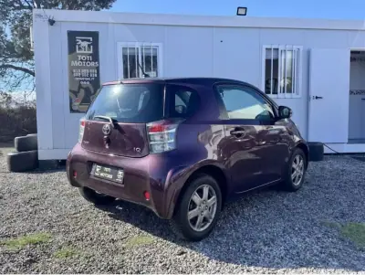 Toyota iQ 2009 - 7990 EUR, 180000 km - AUTO.MOTO.pt - 180000km - foto 4 de 17