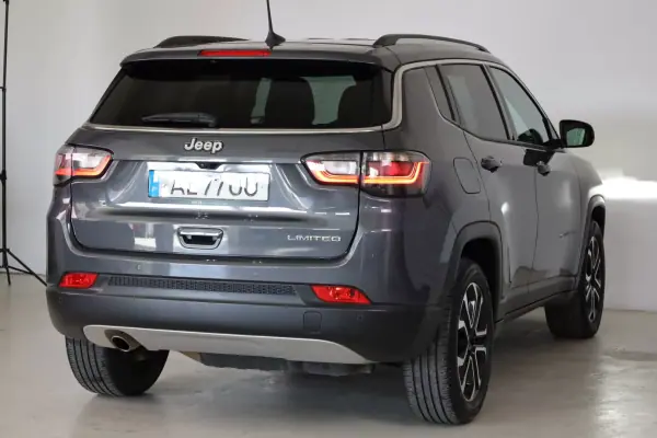 Jeep Compass 2021 - 23990 EUR, 73522 km - AUTO.MOTO.pt - 73522km - foto 20 de 41