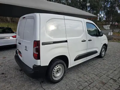 Peugeot PARTNER HDI 2020 - 13900 EUR, 99000 km - AUTO.MOTO.pt - 99000km - foto 22 de 22