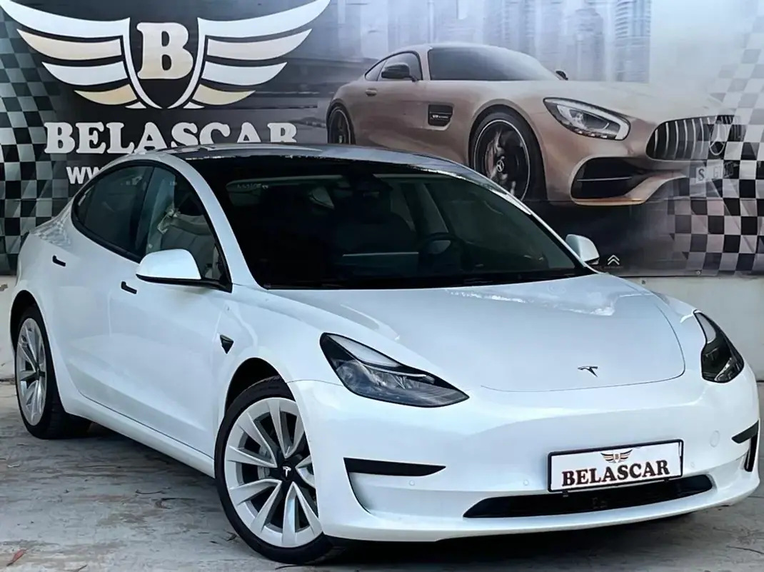 Tesla Model 3 2022 - 28900 EUR, 56000 km - 56000km - foto 11 de 14