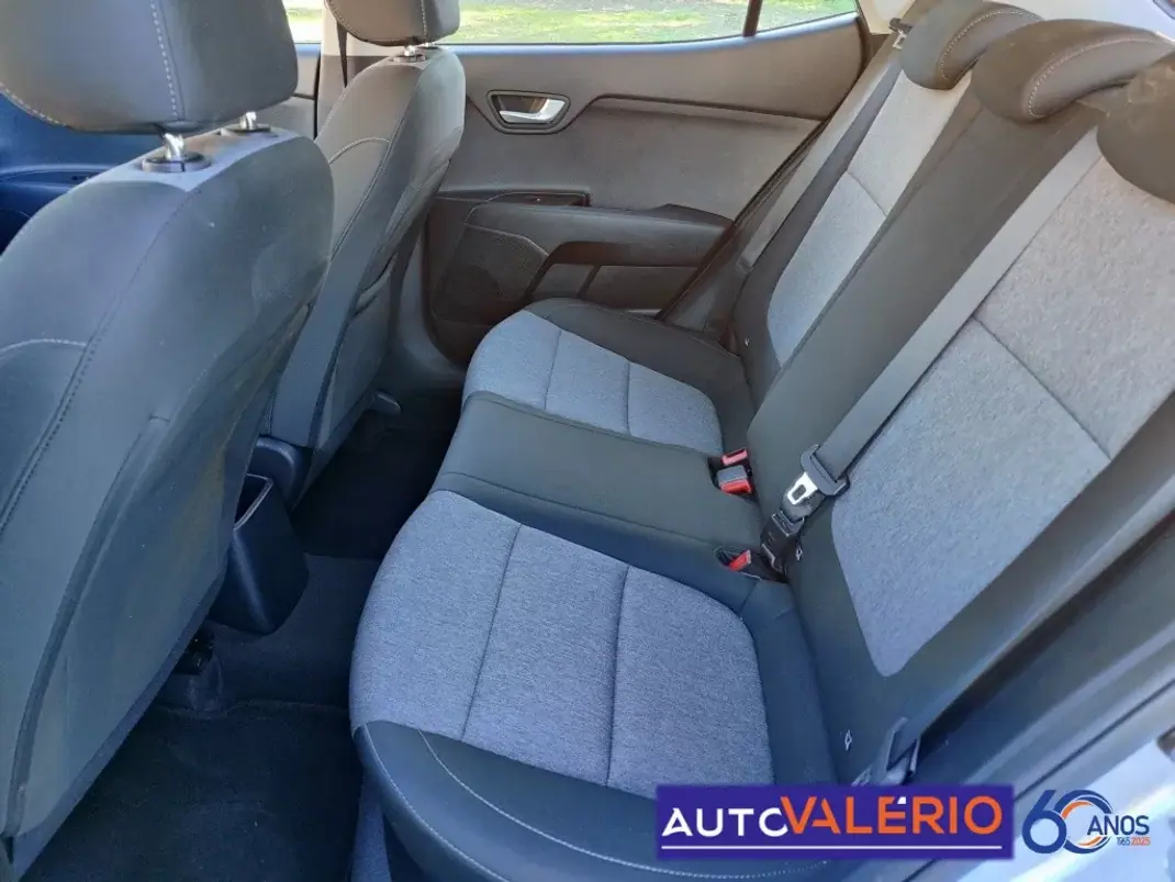 Kia Stonic 2021 - 14950 EUR, 58240 km - AUTO.MOTO.pt - 58240km - foto 25 de 29