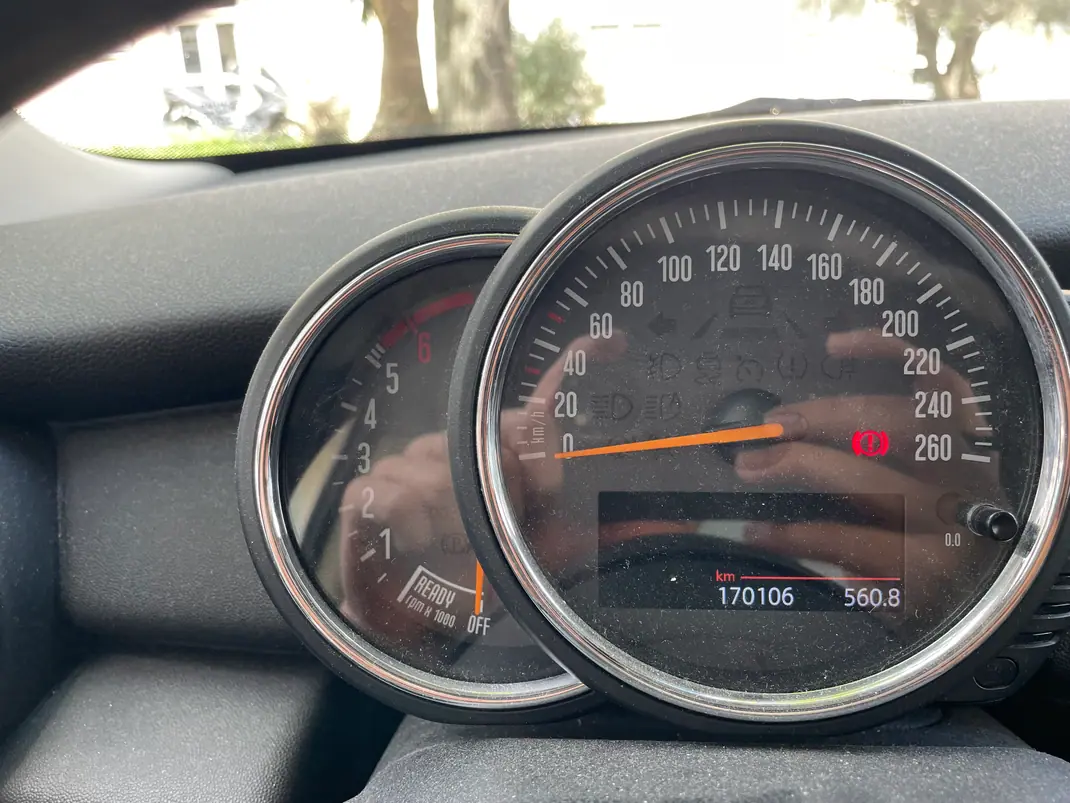 MINI One 2017 - 10500 EUR, 171000 km - AUTO.MOTO.pt - 171000km - foto 11 de 11