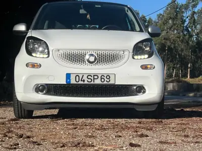 Smart ForTwo 2015 - 9990 EUR, 56330 km - 56330km - foto 11 de 32