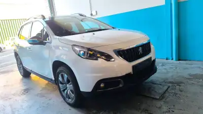 Peugeot 2008 2017 - 11500 EUR, 145000 km - AUTO.MOTO.pt - 145000km - foto 2 de 15