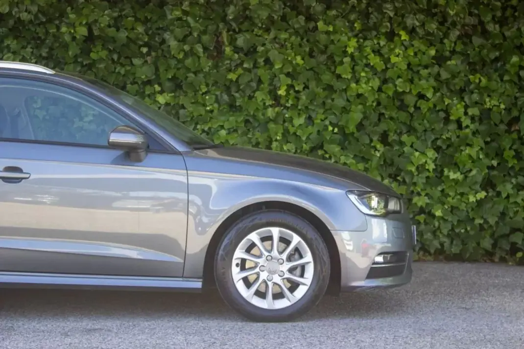Audi A3 Sportback 2015 - 15900 EUR, 100000 km - AUTO.MOTO.pt - 100000km - foto 5 de 16