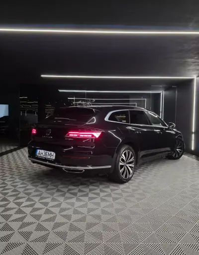 Volkswagen Arteon Shooting Brake 2021 - 27750 EUR, 98000 km - AUTO.MOTO.pt - 98000km - foto 5 de 22