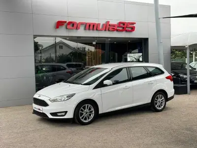 Ford Focus SW 2017 - 10900 EUR, 155572 km - AUTO.MOTO.pt - 155572km - foto 22 de 23