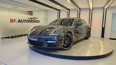 Porsche Panamera Sport Turismo 2018 - 71900 EUR, 135500 km - AUTO.MOTO.pt - 135500km - foto 10 de 49