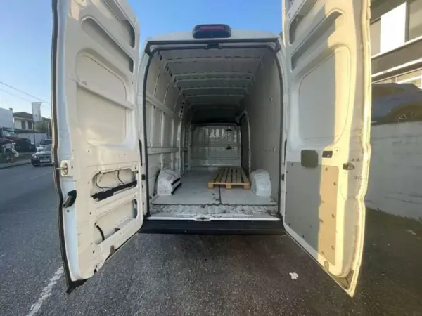 Peugeot Boxer 2.2 HDi 435 L4H3 2015 - 17900 EUR, 156932 km - AUTO.MOTO.pt - 156932km - foto 6 de 21