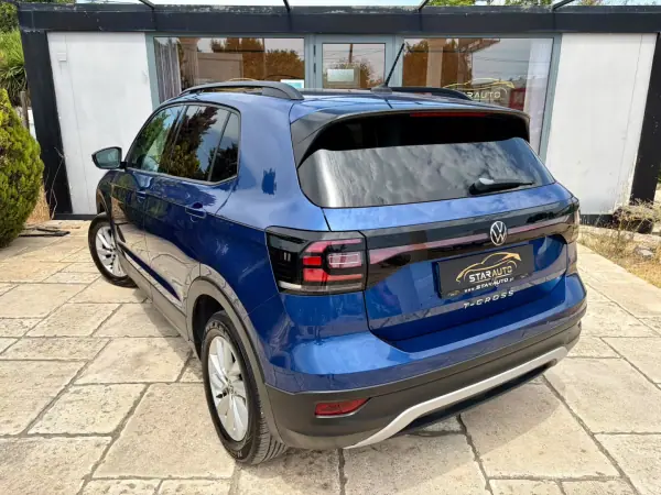 Volkswagen T-Cross 2022 - 19990 EUR, 51852 km - AUTO.MOTO.pt - 51852km - foto 3 de 14