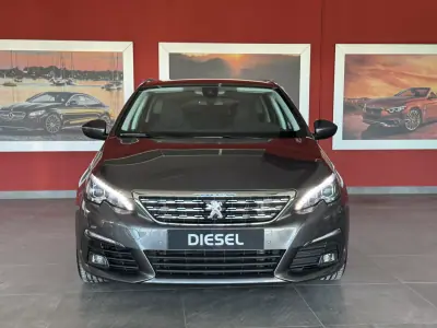 Peugeot 308 SW 2018 - 14990 EUR, 124838 km - AUTO.MOTO.pt - 124838km - foto 5 de 21