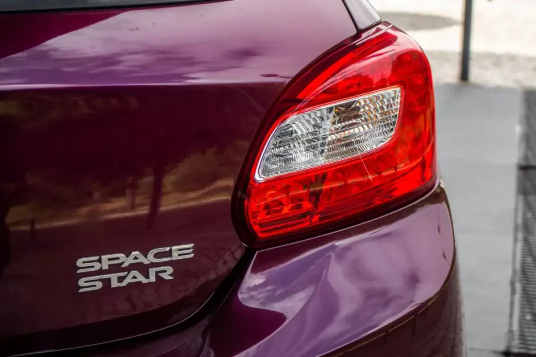 Mitsubishi Space Star 2018 - 8790 EUR, 75188 km - AUTO.MOTO.pt - 75188km - foto 9 de 32