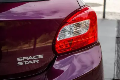 Mitsubishi Space Star 2018 - 8790 EUR, 75188 km - AUTO.MOTO.pt - 75188km - foto 9 de 32