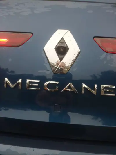 Renault Mégane Grand Coupe 2019 - 15950 EUR, 111650 km - AUTO.MOTO.pt - 111650km - foto 4 de 11