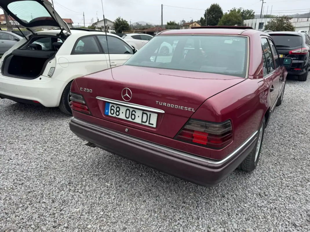Mercedes-Benz 250 2014 - 5990 EUR, 500000 km - 500000km - foto 5 de 7