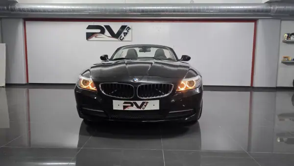 BMW Z4 2013 - 27990 EUR, 98000 km - AUTO.MOTO.pt - 98000km - foto 29 de 38