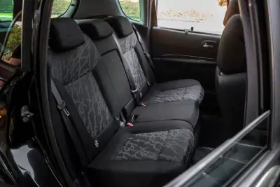 Peugeot 3008 2010 - 7490 EUR, 200623 km - AUTO.MOTO.pt - 200623km - foto 29 de 36