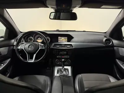 Mercedes-Benz C 250 2011 - 18500 EUR, 193000 km - AUTO.MOTO.pt - 193000km - foto 18 de 22