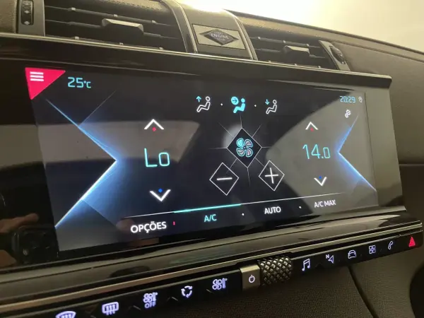 DS DS7 Crossback 2020 - 25500 EUR, 69000 km - AUTO.MOTO.pt - 69000km - foto 29 de 35