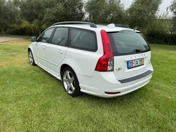 Volvo V50 2010 - 5500 EUR, 290000 km - 290000km - foto 5 de 9