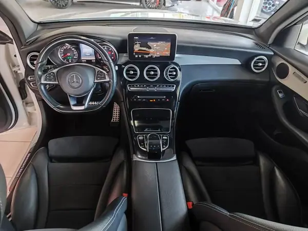 Mercedes-Benz GLC 220 2015 - 27450 EUR, 178000 km - AUTO.MOTO.pt - 178000km - foto 19 de 39