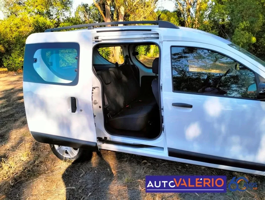 Dacia Dokker 2020 - 17950 EUR, 37215 km - AUTO.MOTO.pt - 37215km - foto 7 de 29