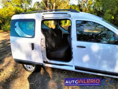 Dacia Dokker 2020 - 17950 EUR, 37215 km - AUTO.MOTO.pt - 37215km - foto 7 de 29