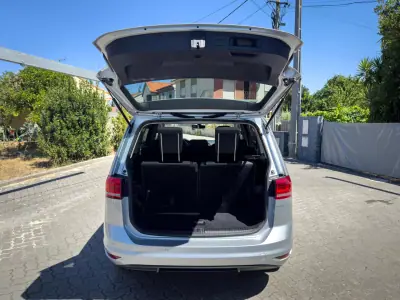 Volkswagen Touran 2017 - 13990 EUR, 198000 km - AUTO.MOTO.pt - 198000km - foto 9 de 13