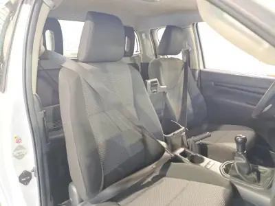 Toyota Hilux 2019 - 22900 EUR, 262965 km - AUTO.MOTO.pt - 262965km - foto 5 de 7