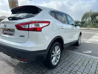 Nissan Qashqai 2014 - 17900 EUR, 167439 km - AUTO.MOTO.pt - 167439km - foto 12 de 28