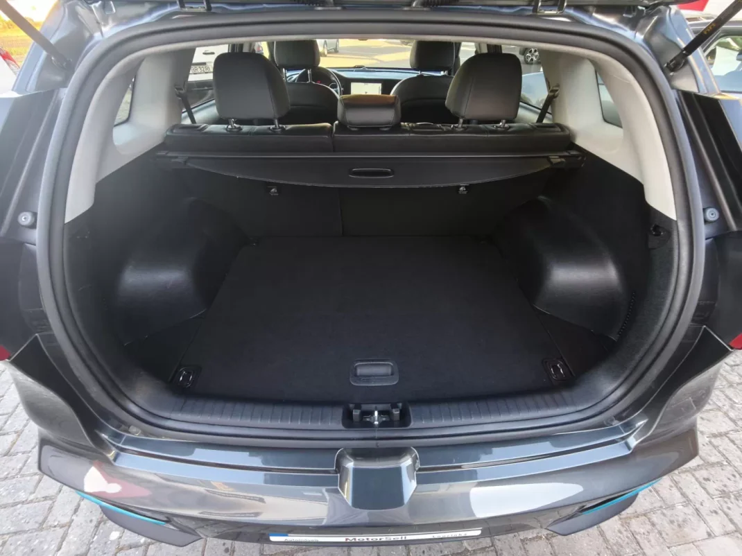 Kia e-Niro 2021 - 24400 EUR, 81000 km - AUTO.MOTO.pt - 81000km - foto 9 de 13