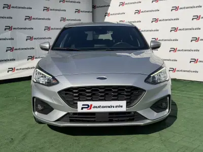 Ford Focus 2020 - 16500 EUR, 72439 km - AUTO.MOTO.pt - 72439km - foto 3 de 15