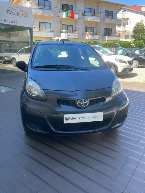 Toyota Aygo 2010 - 6350 EUR, 112661 km - 112661km - foto 7 de 19