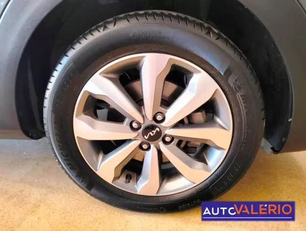 Kia Stonic 2024 - 17950 EUR, 40000 km - AUTO.MOTO.pt - 40000km - foto 18 de 18