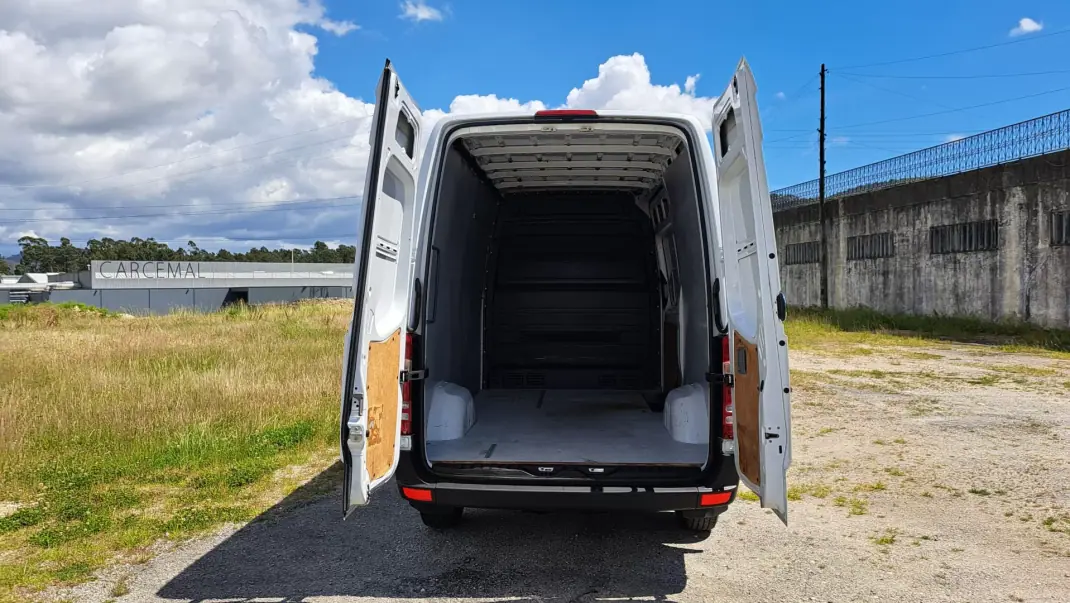 Mercedes-Benz SPRINTER 316 CDI Iva dedutivel 2017 - 18900 EUR, 316038 km - AUTO.MOTO.pt - 316038km - foto 3 de 22