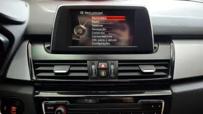 BMW 216 Active Tourer 2016 - 14350 EUR, 164784 km - AUTO.MOTO.pt - 164784km - foto 41 de 71