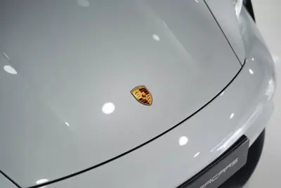 Porsche Taycan 2020 - 64950 EUR, 55941 km - AUTO.MOTO.pt - 55941km - foto 4 de 52